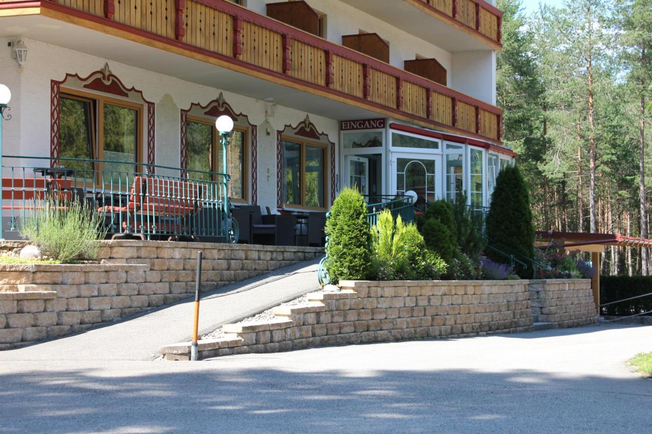 Hotel Garni Waldhof - Wohlfuehlen Am Lech Stanzach Dış mekan fotoğraf